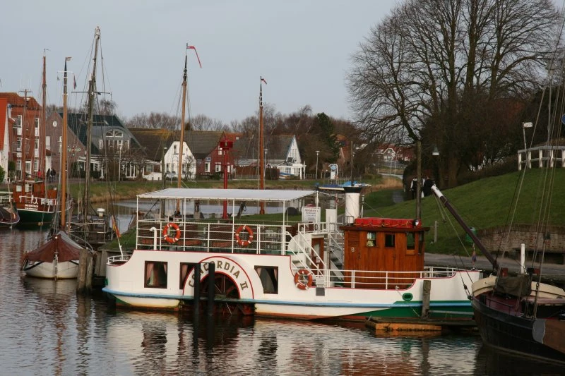 Raddampfer Concordia II im Hafen
