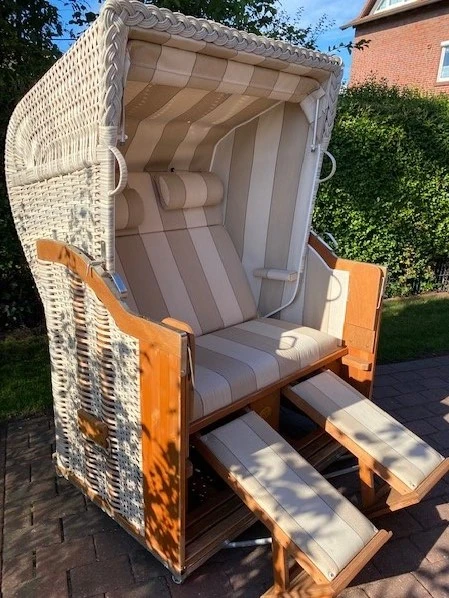 Strandkorb auf der Terrasse